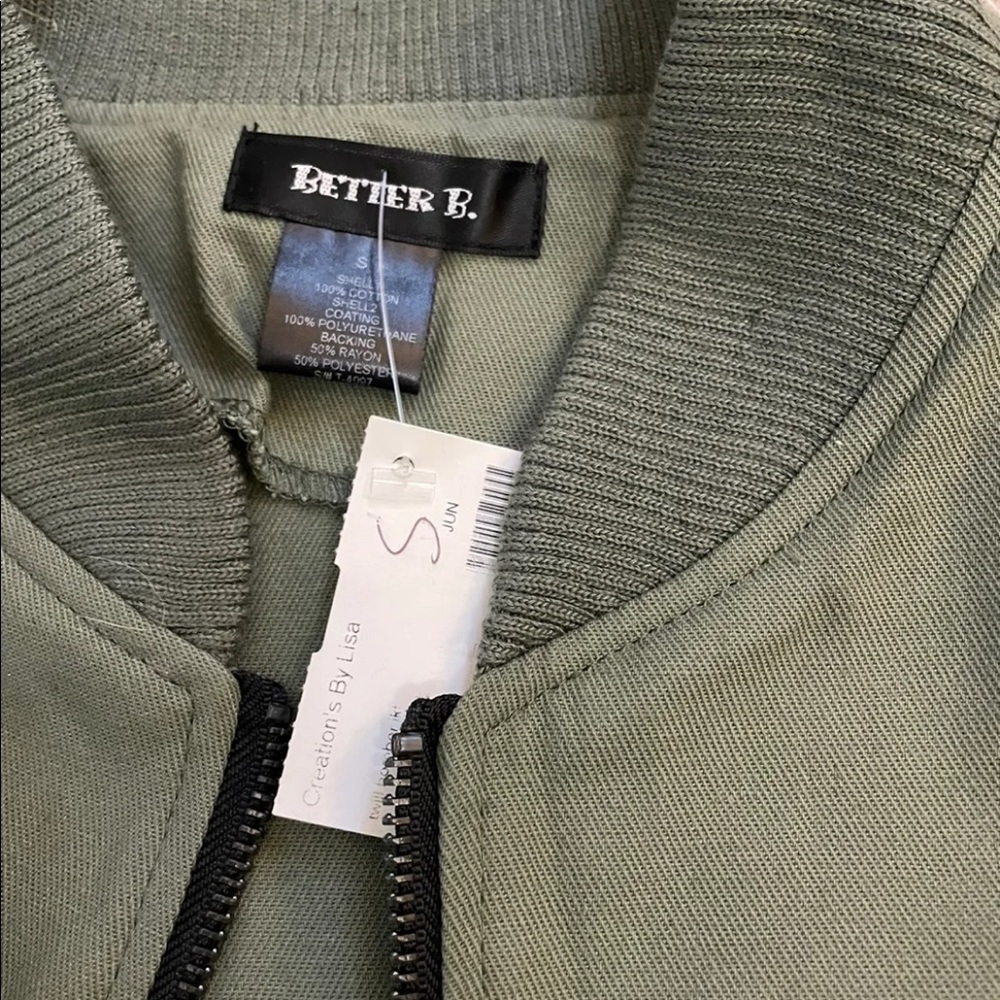 ✨Bomber Jacket✨ - Picture 3 of 4